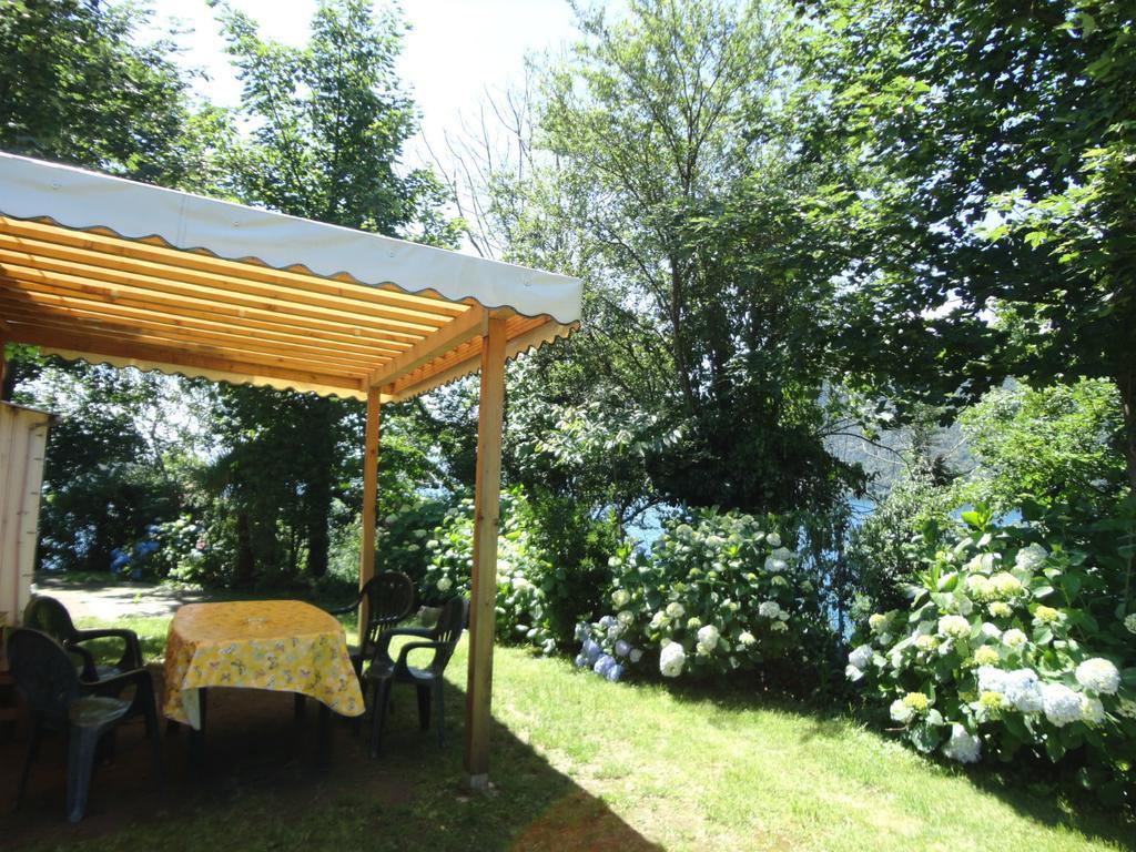 Campeggio Punta Di Crabbia Pettenasco Exterior foto